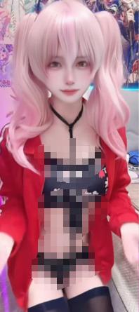抖音樱妈的COS舞蹈片段，三种角色造型带来不同镜头气质